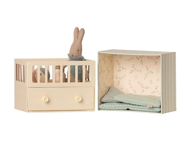 Baby-room-w-Micro-rabbit