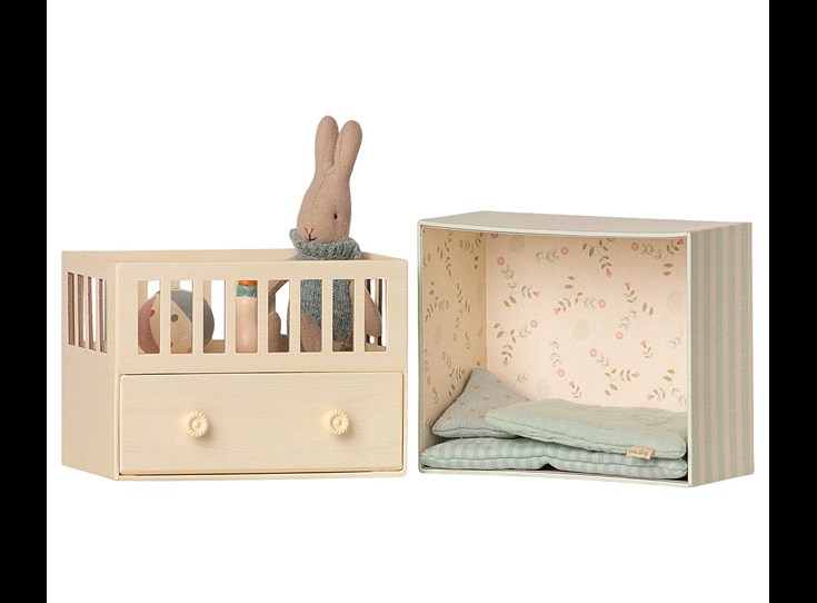Baby-room-w-Micro-rabbit