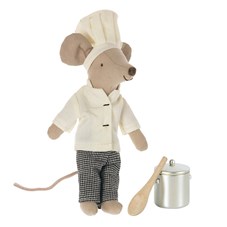 Chef-mouse-w-soup-pot-and-spoon