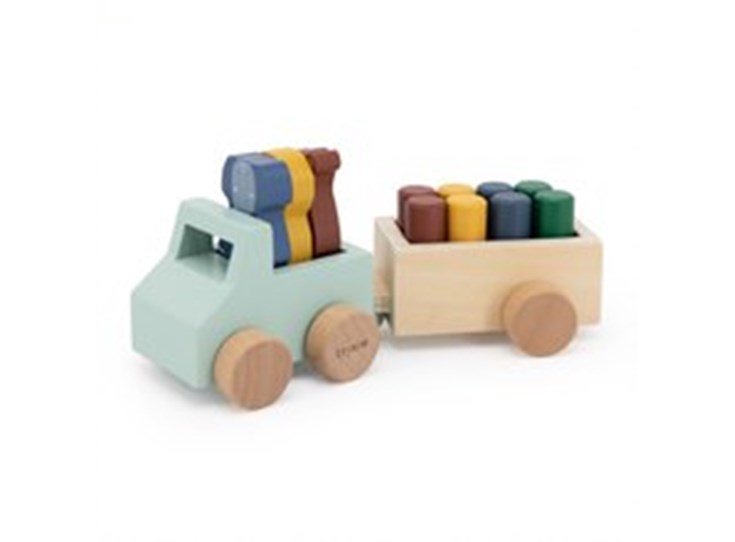Wooden-animal-car-with-trailer