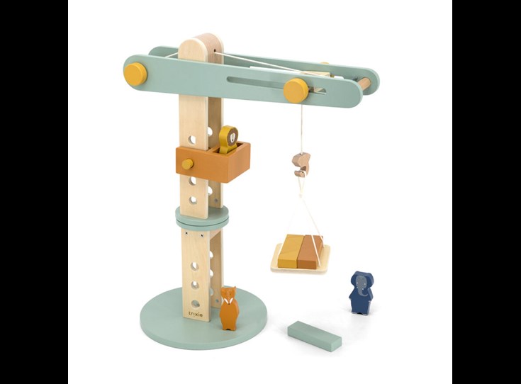 Wooden-construction-crane