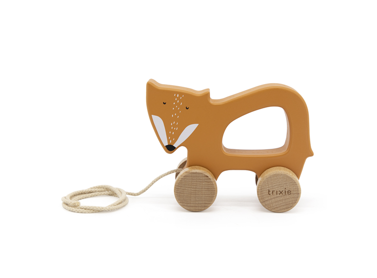 Wooden-pull-along-toy-Mr-Fox