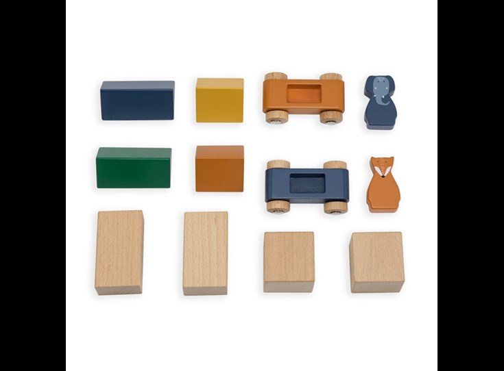 Wooden-road-puzzle-with-accessories
